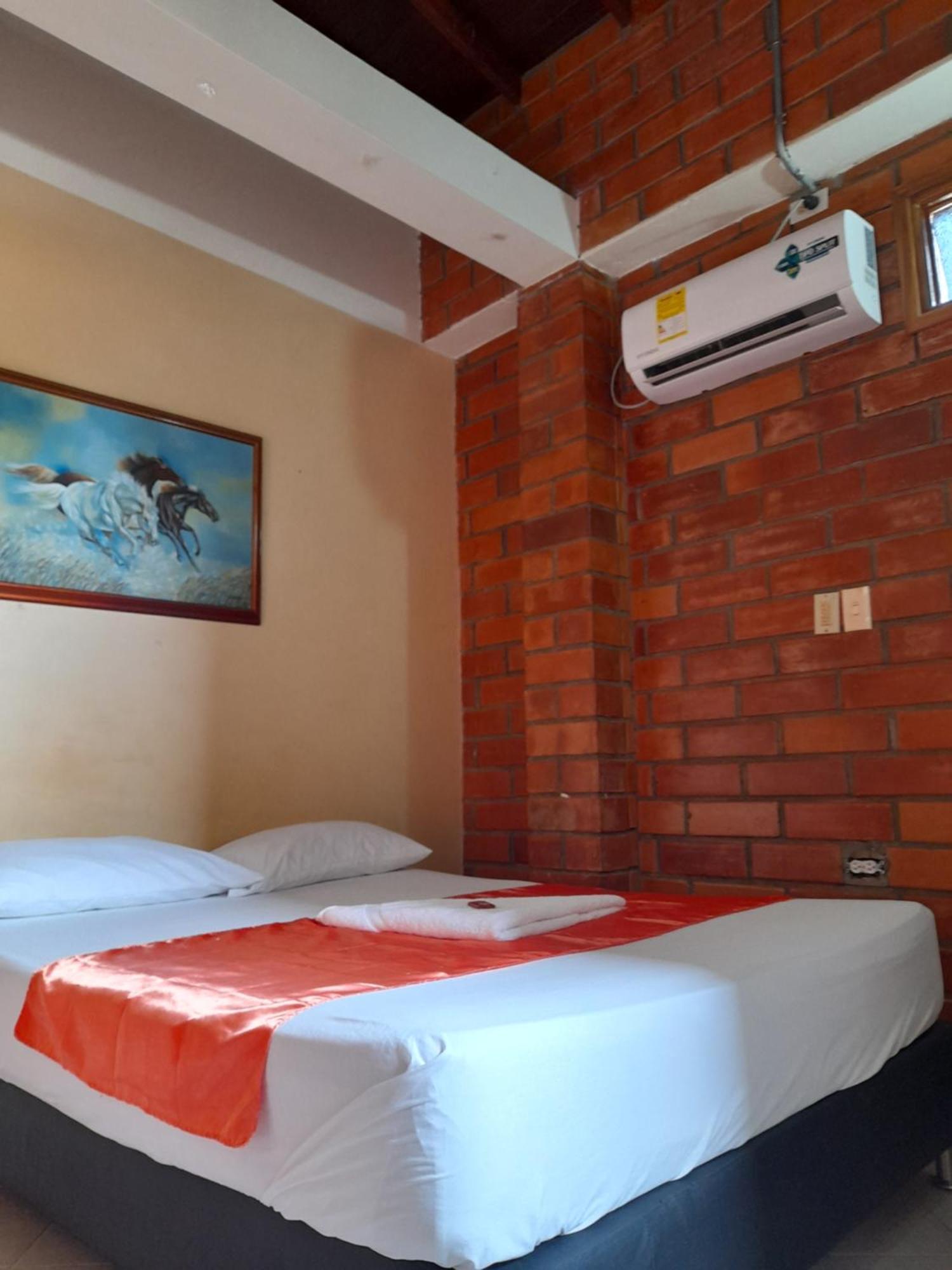 Hotel Boutique Los Gentiles سانتا في دي أنتيوكيا الغرفة الصورة